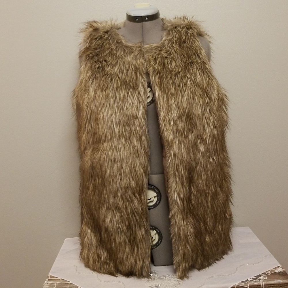 Ambiance Faux Fur Vest Size L